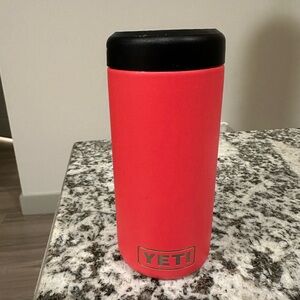 Yeti Slim Can Cooler